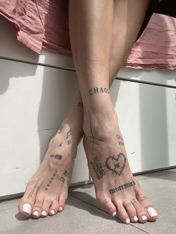 Full leaked Inked feet private photo