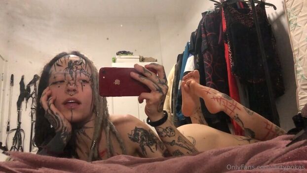 Full leaked Inked feet private photo