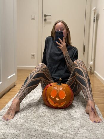 Full leaked Inked feet private photo