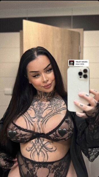 Full leaked Inkedteri private photo
