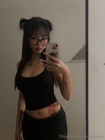 Full leaked Inluvwithashley private photo