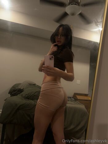 Full leaked Inluvwithashley private photo