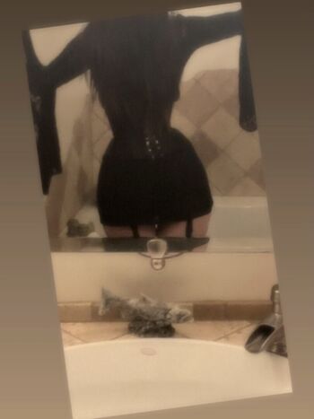 Full leaked Ipukeglitter page private photo