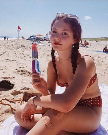 Full leaked Iris apatow private photo