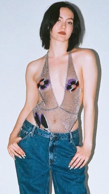 Full leaked Iris apatow private photo