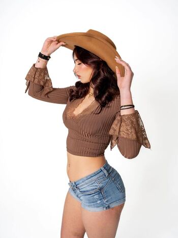 Full leaked Iris vallaranii private onlyfans photo