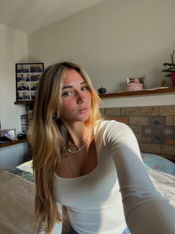 Full leaked Iris vallaranii private onlyfans photo