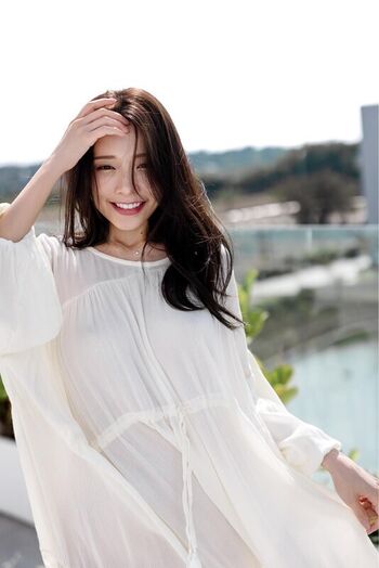 Full leaked Iris xiao page private photo