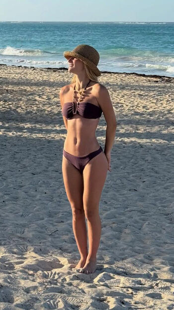 Full leaked Isa milan private onlyfans photo