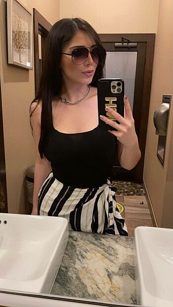 Full leaked Isa monique hurtado page private onlyfans photo