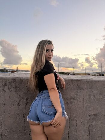 Full leaked Isabella  page private photo