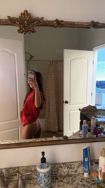 Isabella Baylee