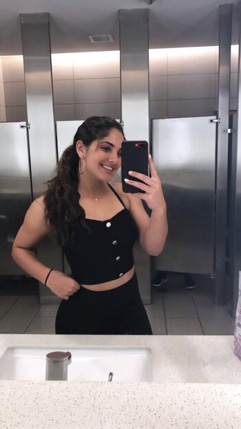 Full leaked Isabella ladera page private onlyfans photo