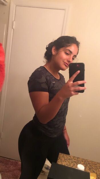 Full leaked Isabella ladera page private onlyfans photo