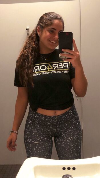 Full leaked Isabella ladera page private onlyfans photo