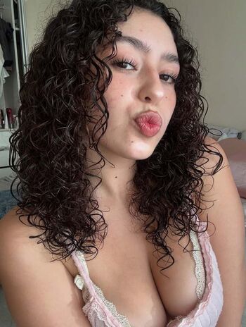 Full leaked Isabellaissweet page private onlyfans photo