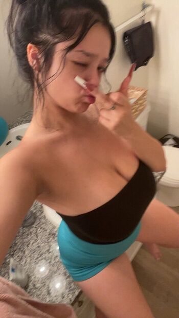 Full leaked Isabellawilde private onlyfans photo