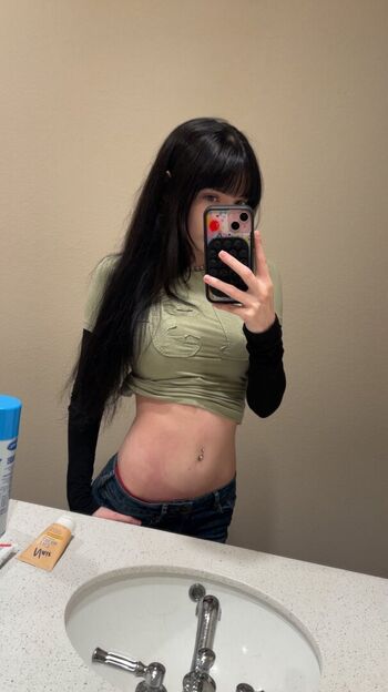 Full leaked Isizzly private onlyfans photo