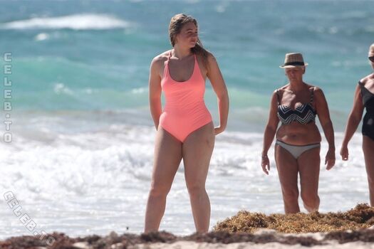 Full leaked Iskra lawrence page private photo