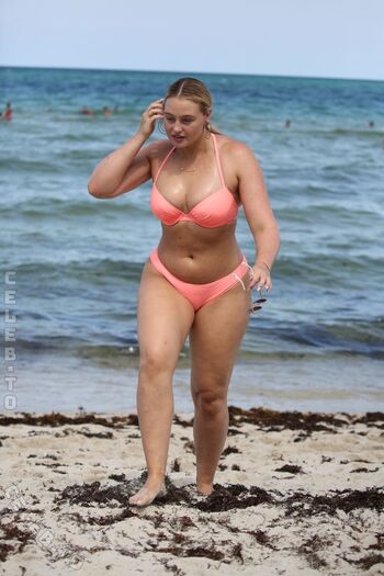 Full leaked Iskra lawrence private photo
