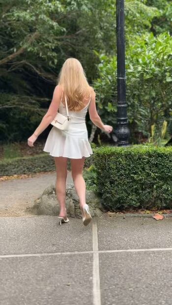 Full leaked Isla adams private photo