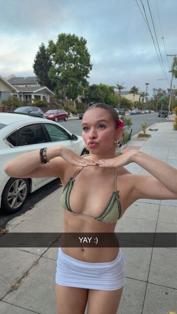 Full leaked Issadaviss private photo