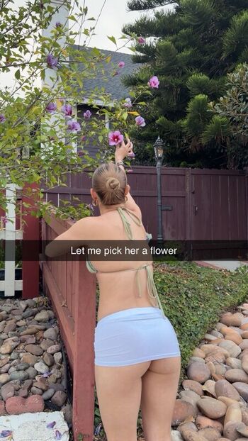 Full leaked Issadaviss private photo
