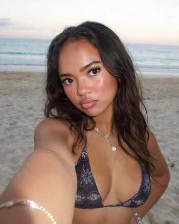 Full leaked Issalonte private photo