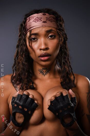 Full leaked Istripper private photo