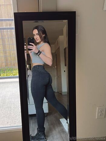 Full leaked Itllbeoursecretlex private photo