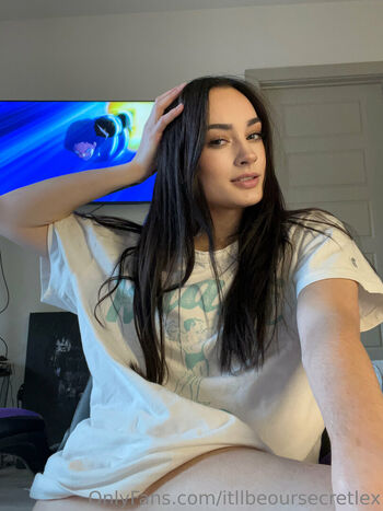 Full leaked Itllbeoursecretlex private photo