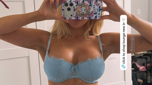 Full leaked Its laurensarah private photo