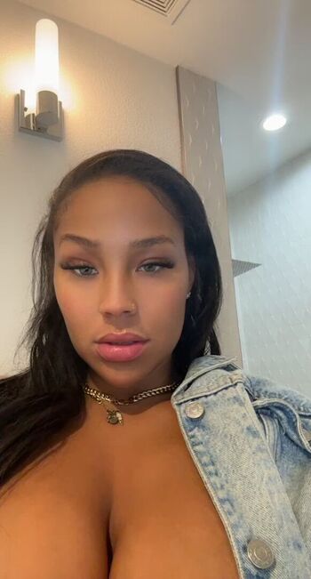 Full leaked Itsangebaby private photo