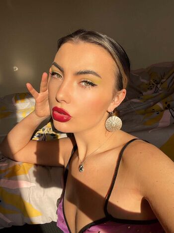 Full leaked Itsangelraven private photo