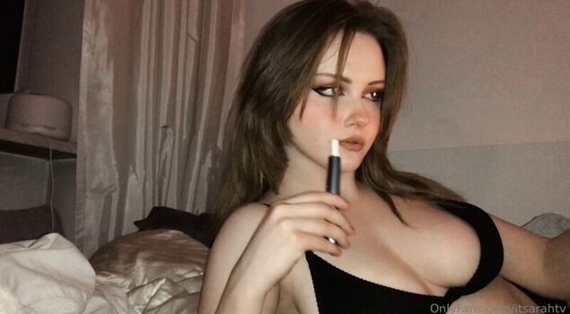 Full leaked Itsarahlaux private photo