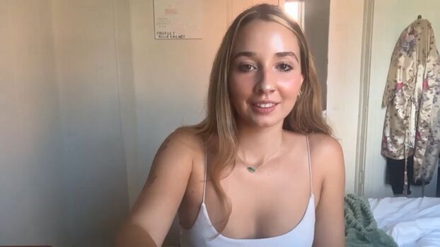 Full leaked Itsavaxoxo private photo