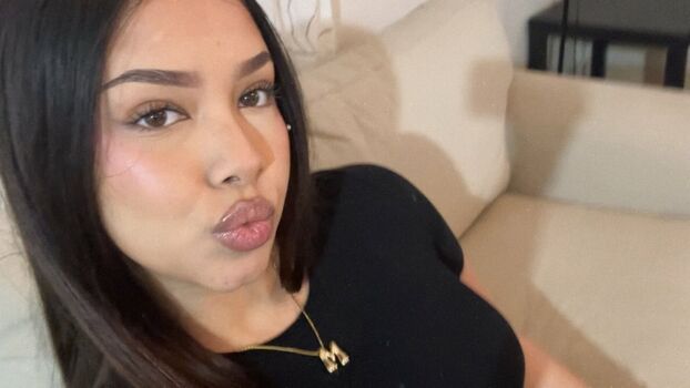 Full leaked Itscanelaxo private onlyfans photo