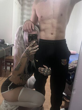 Full leaked Itshalyeen private onlyfans photo