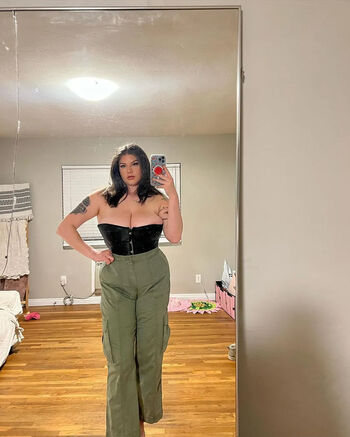 Full leaked Itshannahowo private photo