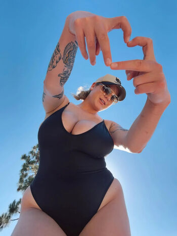 Full leaked Itshannahowo private photo
