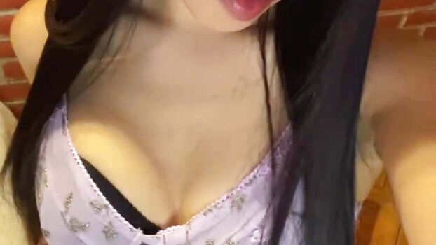 Full leaked Itsholyhoney private photo