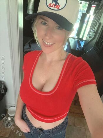 Full leaked Itsjanniewoods private photo