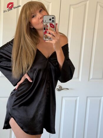 Full leaked Itsjustblondie private photo