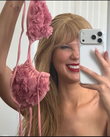 Full leaked Itsjustblondie page private photo