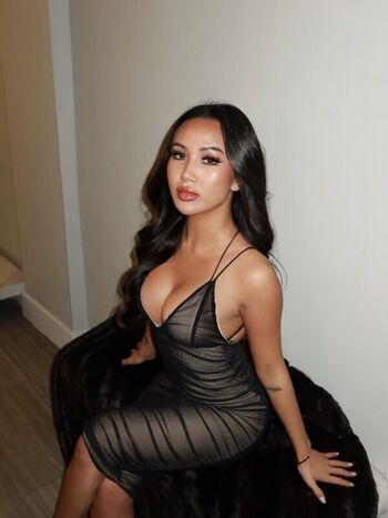Full leaked Itskaitttty page private photo