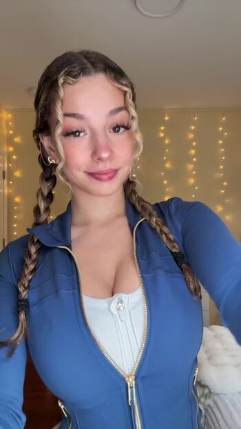 Full leaked Itskirapregiato private onlyfans photo