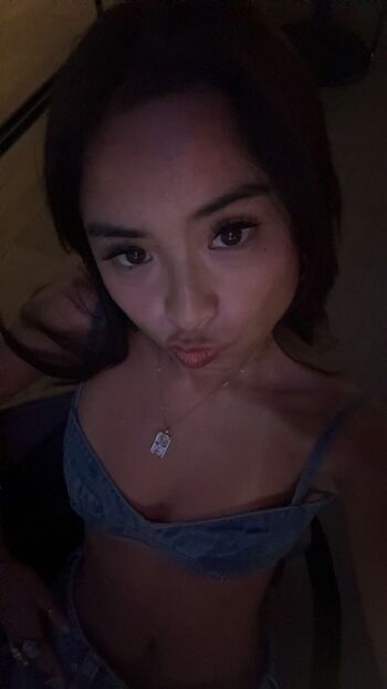 Full leaked Itslaaurr private photo