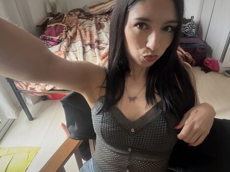 Full leaked Itslunababyy private photo