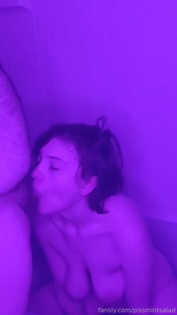 Full leaked Itsmintsalad private photo