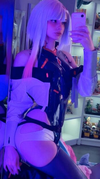 Full leaked Itspeachybunnn private photo